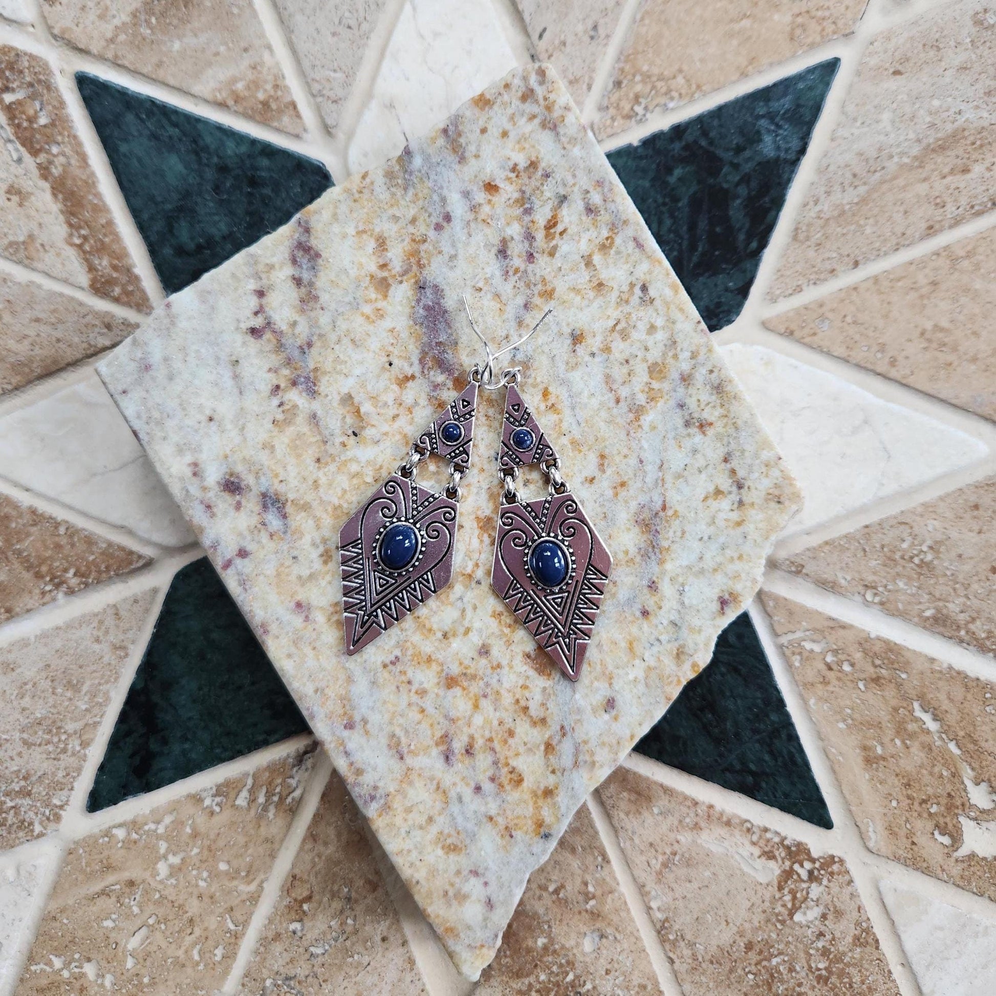 Western Heart Earrings - Rustic Silver Drop Jewelry Gift for Her