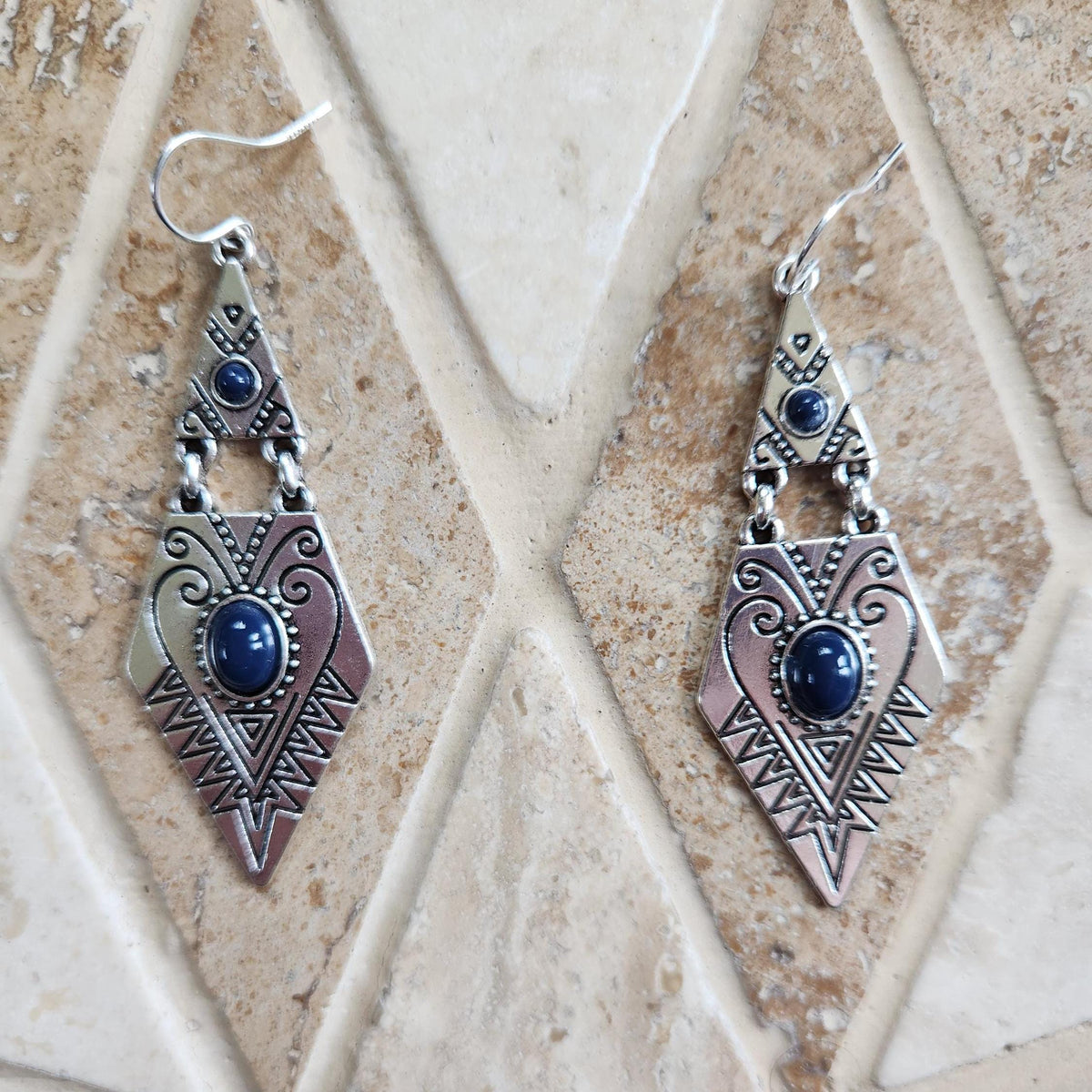 Western Heart Earrings - Rustic Silver Drop Jewelry Gift for Her
